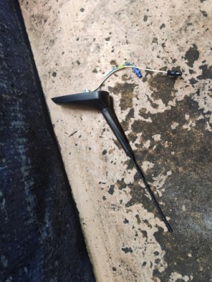 Chevrolet orlando антена дахова 13317580 фото №1