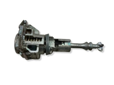 Auris 2 вкладка замка двері передніх лівий перед фото №1