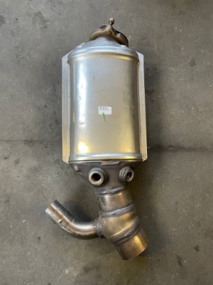 Audi q5 80a каталізатор 80a131703af фото №1