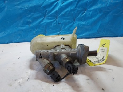 Насос тормозная vw polo 9n gti b8 фото №1