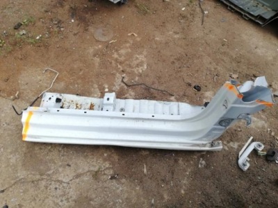 Поріг праві стійку  citroen ds3 фото №1