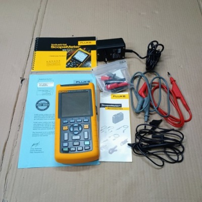 Oscyloskop FLUKE 123