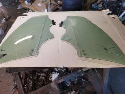 Скло двері правий лівий перед kia sportage iv 2018 фото №1