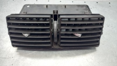Решётка обдув peugeot 307 1.4b 04r 9634511177 фото №1