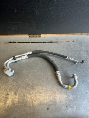 Шланг кондиціонера opel adam 13356382 фото №1