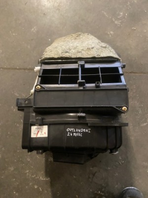 Вентилятор воздуходувка с корпус mitsubishi outlander i lift 2.4 mivec 4g69 фото №1