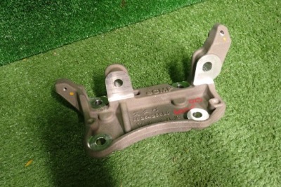 Подушка двигуна кронштейн fiat 600 9826426680 фото №1