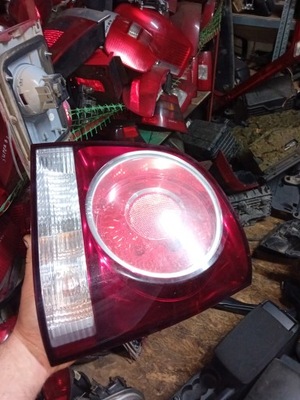 Лампа задняя правая vw polo 9n3 фото №1