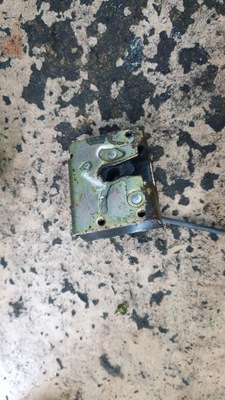 Mazda tribute i замок кришки задня фото №1