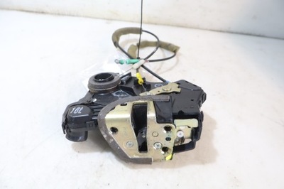 Замок левый перед дверь toyota corolla verso e120 фото №1