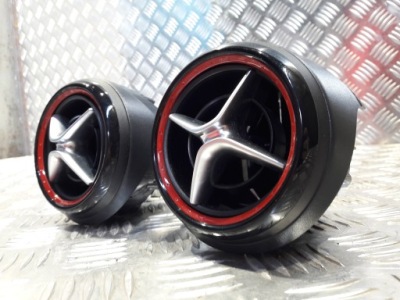 Mercedes w176 решётка обдув с консоли a1768301054 фото №1