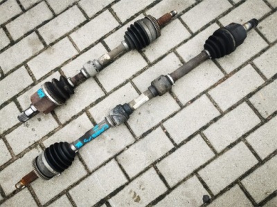 Kia carens iv 13-18 1.7 crdi механічна коробка передач привідний вал ліва перед демонтаж фото №1