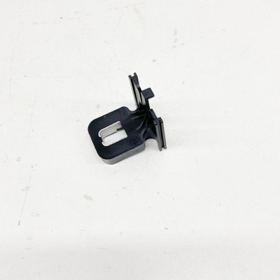 Audi a3 8v фара rear outer кронштейн 8v0941453 фото №1