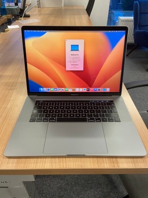 MacBook PRO A1707 15,4 " Intel Core i7 16 GB / 500 GB szary