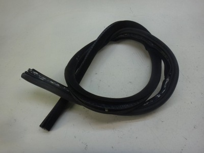 Прокладка дверь левая кузовная bmw e64 cabrio czarna фото №1