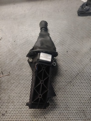 Домкрат переключения передач mercedes w906 a9062606809 фото №1