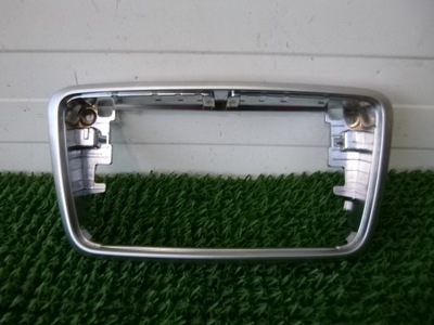 Рамка автомагнитола mercedes-benz оригинальный номер a1766890018 фото №1