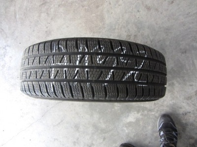 OPONA PIRELLI WINTER CARRIER 215/65/16C