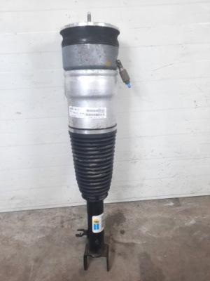 Tesla s амортизатор перед лівий правий 6006351-00-c фото №1