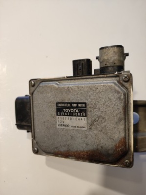 Блок керування насоса оливи lexus gs450h g1167-30020 фото №1