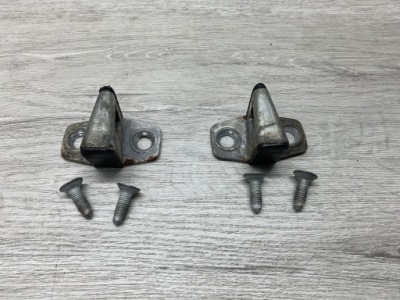 Вушко замка двері mercedes-benz sl r129 1247200004 a1247200004 фото №1