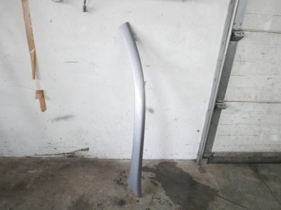 Молдинг накладка стійка a права перед peugeot 607 фото №1