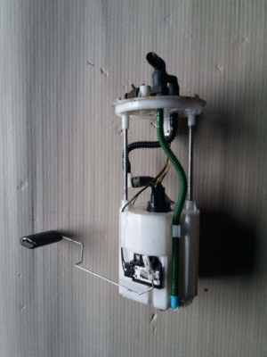 Kia sportage iii насос топлива помпа 2.0 crdi фото №1