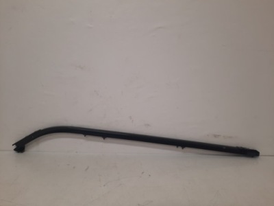 Mercedes vito w447 направляющая дверь раздвижных левая a4477660037 фото №1