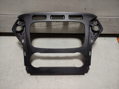 Ford mondeo mk4 lift рамка радио климатроник 2010- фото №1