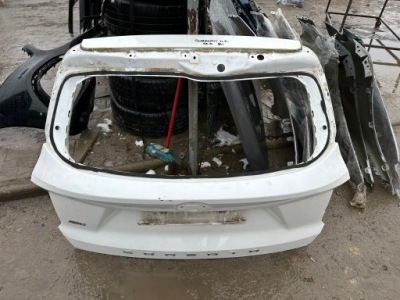 Kia sorento iv кришка багажника задня фото №1