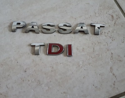 VW PASSAT TDI LOGO EMBLEMAT ZNACZEK NA TYLNĄ KLAPĘ