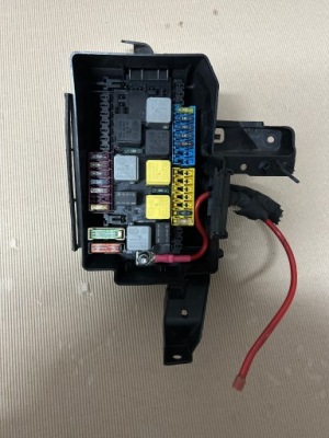 Mercedes gl w166 коробка предохранителей a1669980002 фото №1