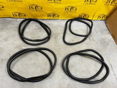 Прокладка кузовная дверь перед ford kuga mk3 фото №1