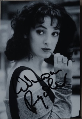 WINONA RYDER - zdjęcie z autografem