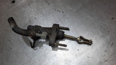 Насос зчеплення toyota yaris verso 134033l1 фото №1