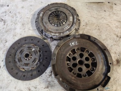 Opel insignia 2.0cdti b20dth колесо двухмассовый диск прижим 152 153 фото №1