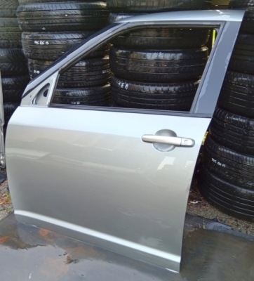 Дверь передние левая suzuki swift iii 04-10 фото №1