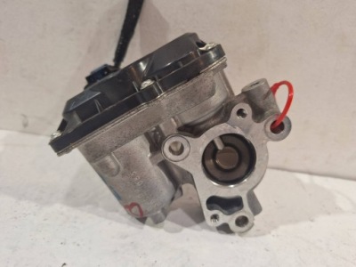 Клапан egr 147100361r renault trafic iii vivaro b 2.0 dci 21- фото №1