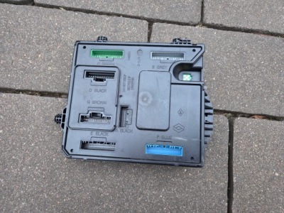 Renault scenic iii 1.5 dci модуль bcm 284b18853r фото №1