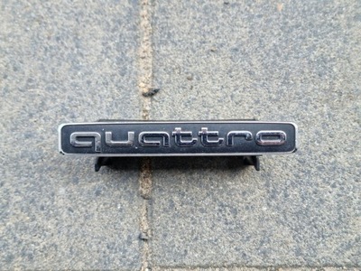 AUDI A8 4N0 EMBLEMA QUATTRO  