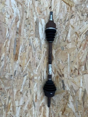 Привідний вал привідна c c-elysee 1.2vti ліва 9803966280 фото №1