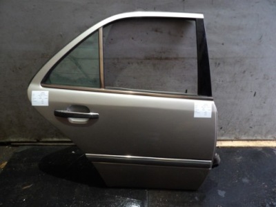 Mercedes w202 двері задні праве sedan фото №1