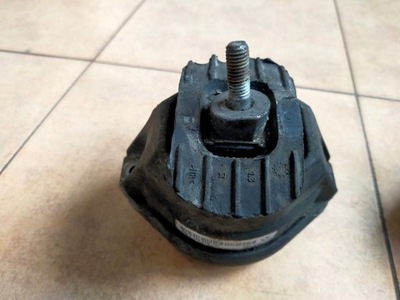 Bmw подушка двигуна фото №1