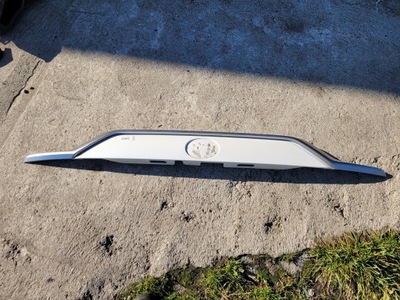 Rav4 v - накладка крышки задний фото №1