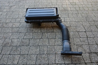 Корпус фільтра повітря vw polo 6r 036129611cd фото №1