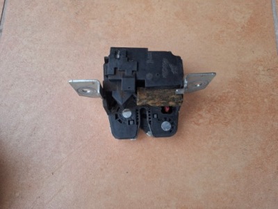 Замок крышки задняя mercedes w169 w245 a1697400035 фото №1