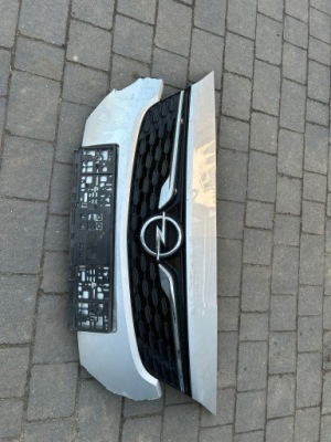 Решітка радіатора решітка радіатора opel astra k v рестайлінг  19-22 фото №1