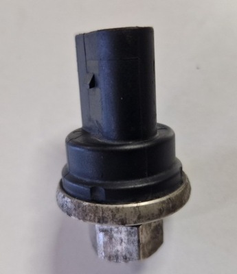 SENSOR DE PRESIÓN DE ACONDICIONADOR AUDI A4 B6 B7  