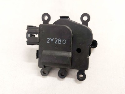 Mazda 6 vi gj моторчик обігрівача 5 pin фото №1