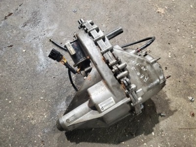 Dodge ram p68068483ab редуктори 2011-2014 5.7 hemi v8 oem фото №1
